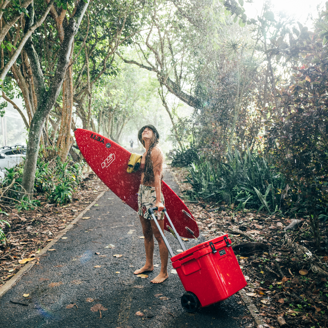 YETI Produkte in Rescue Red