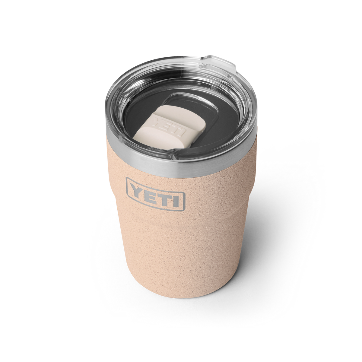 YETI Rambler 16 oz Stackable Cup Isolierbecher in Tahini – Schrägansicht