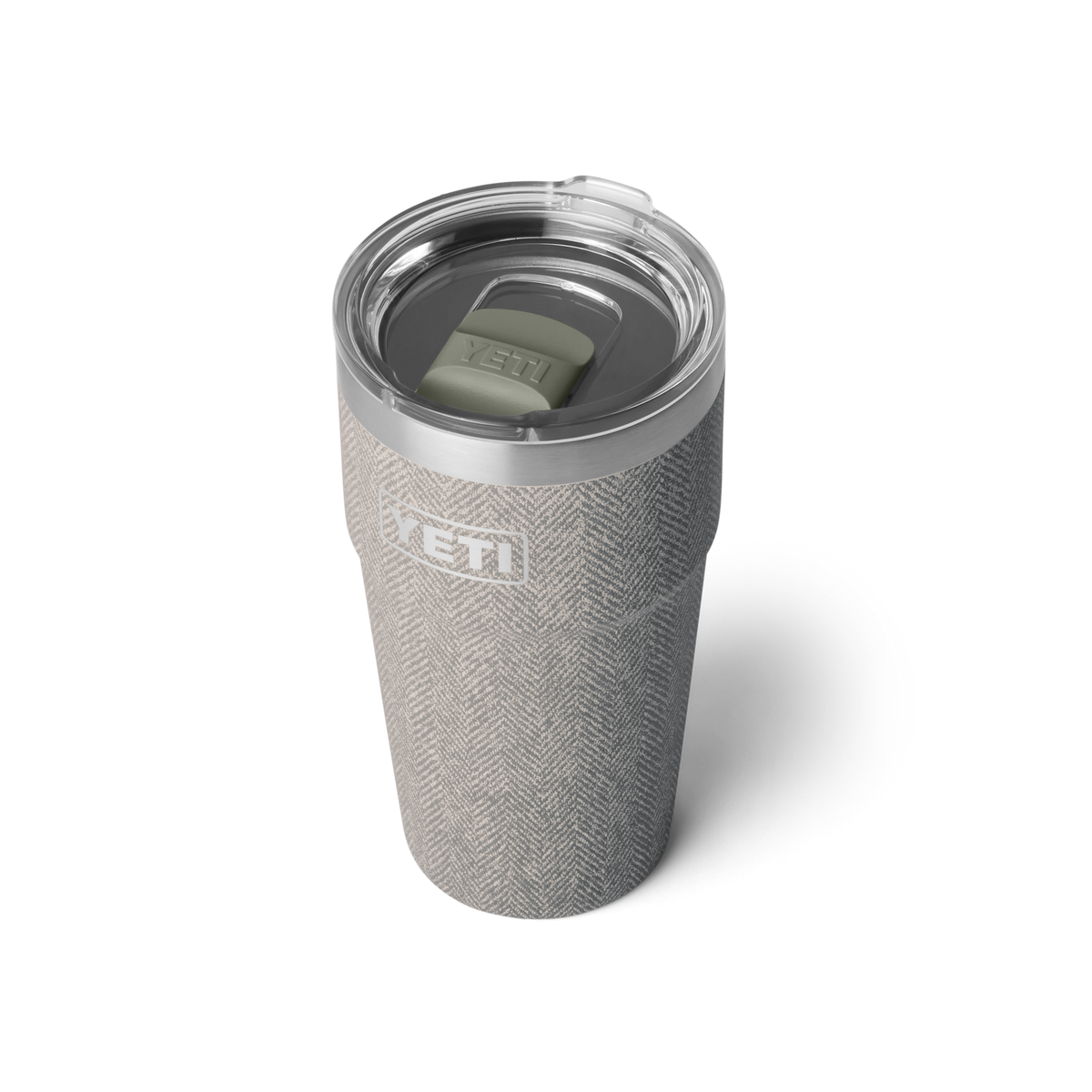 YETI Rambler 20 oz Stackable Cup Riverhead Green – Schrägansicht