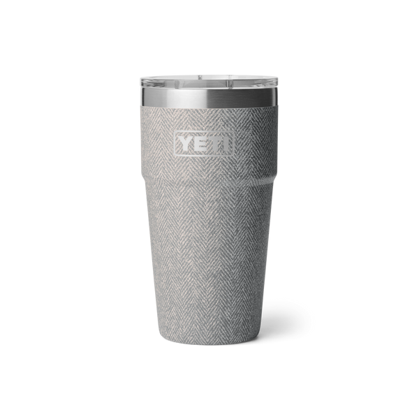RAMBLER 20 OZ STACKABLE CUP Stapelbarer Becher RIVERHEAD GREEN