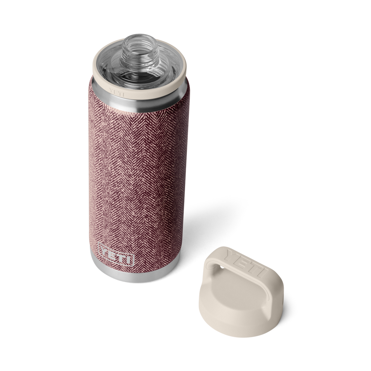 YETI Rambler 26 oz Chug Flasche Riverhead Red – Schrägansicht